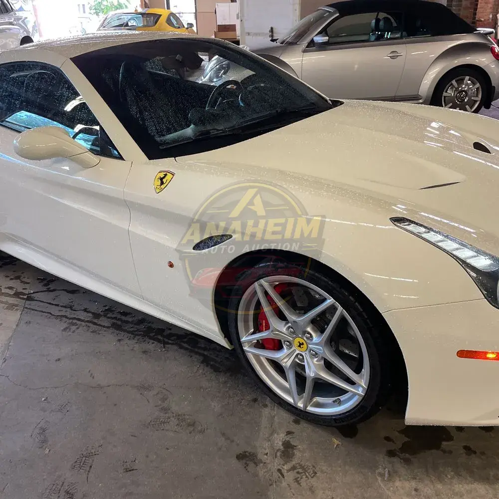 2017 Ferrari California T Base