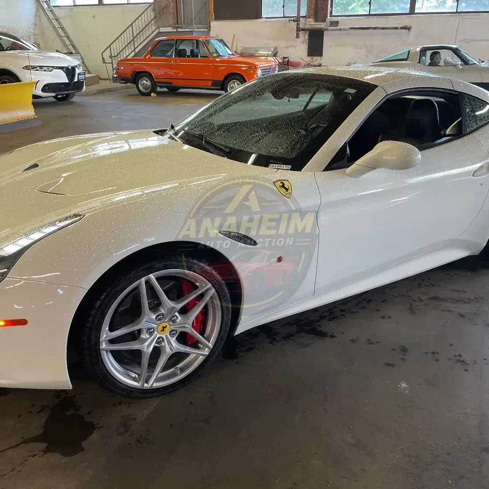 2017 Ferrari California T Base