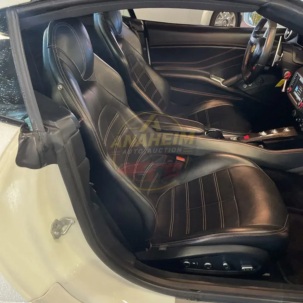 2017 Ferrari California T Base