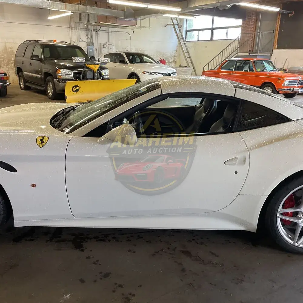 2017 Ferrari California T Base