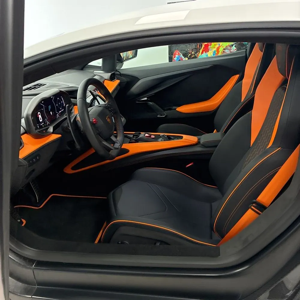 2024 Lamborghini Revuelto Base