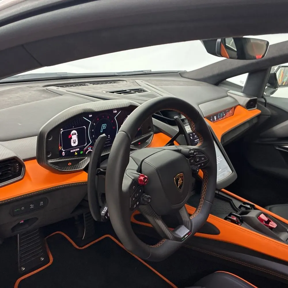 2024 Lamborghini Revuelto Base