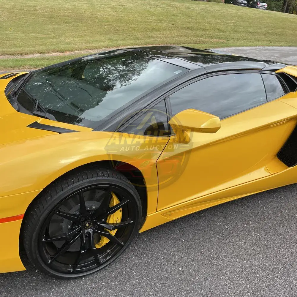 2014 Lamborghini Aventador Base