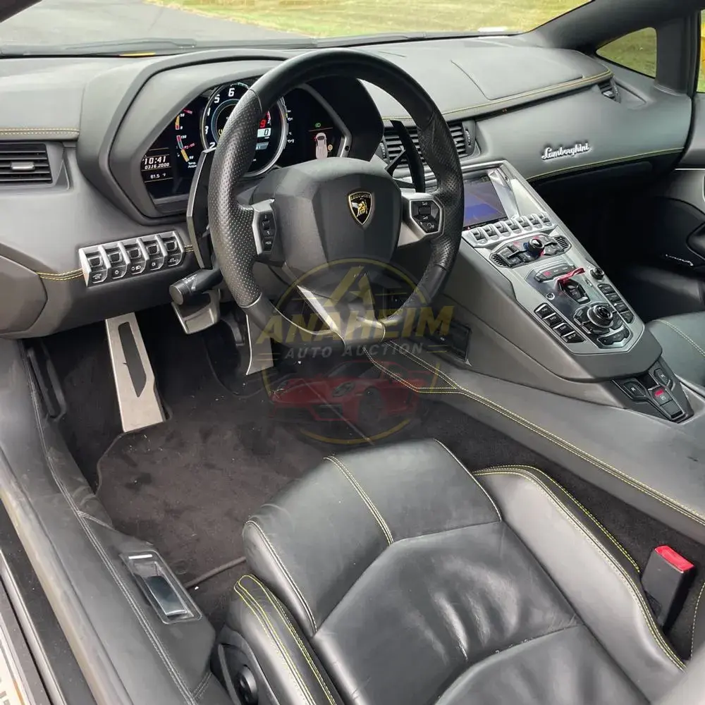 2014 Lamborghini Aventador Base