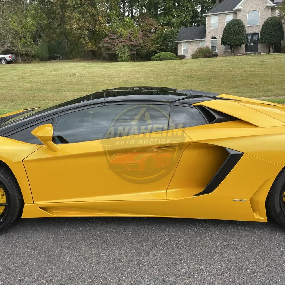 2014 Lamborghini Aventador Base