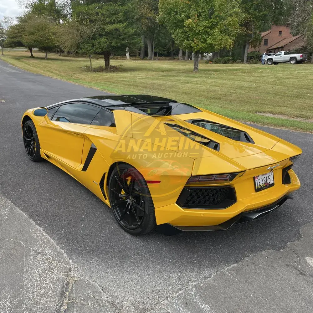 2014 Lamborghini Aventador Base