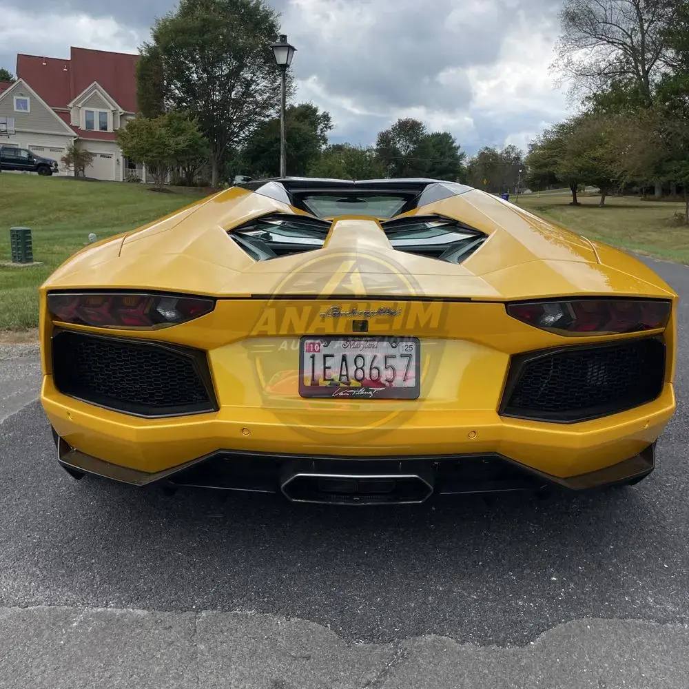 2014 Lamborghini Aventador Base
