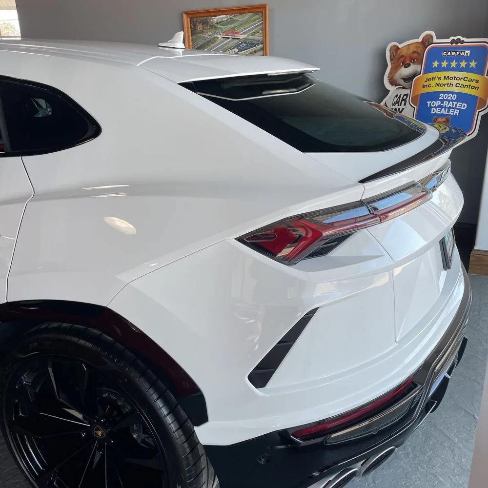 2022 Lamborghini Urus Base