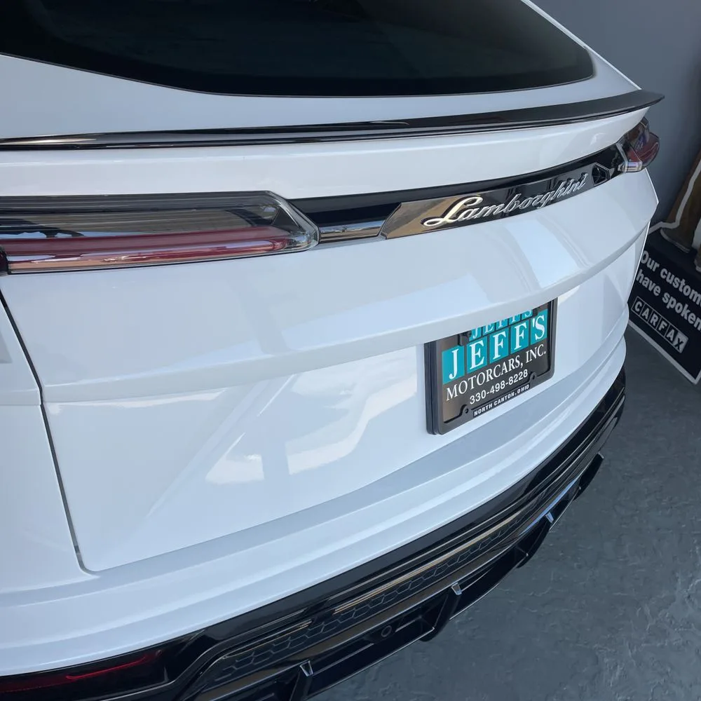2022 Lamborghini Urus Base