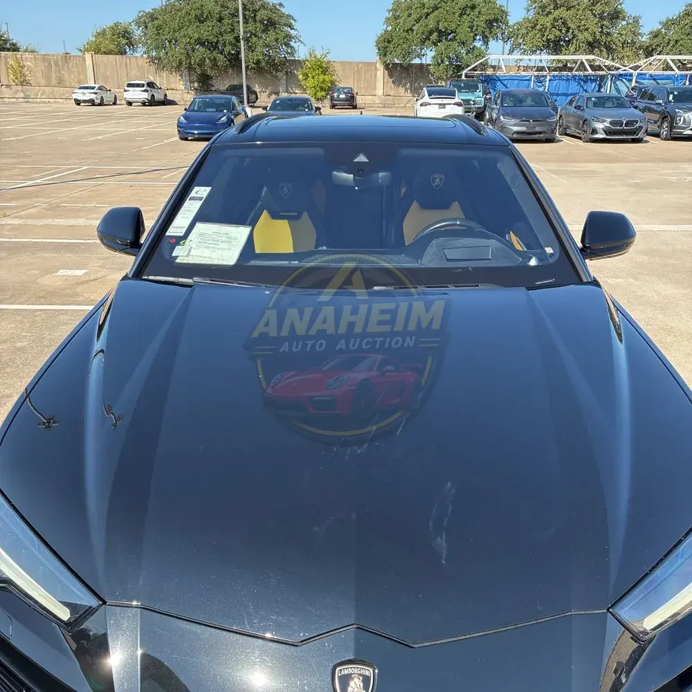 2019 Lamborghini Urus Base