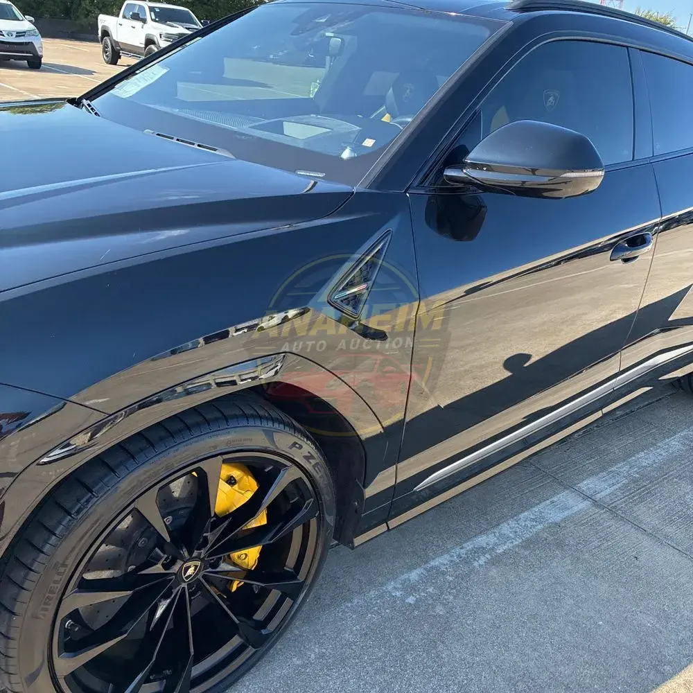 2019 Lamborghini Urus Base
