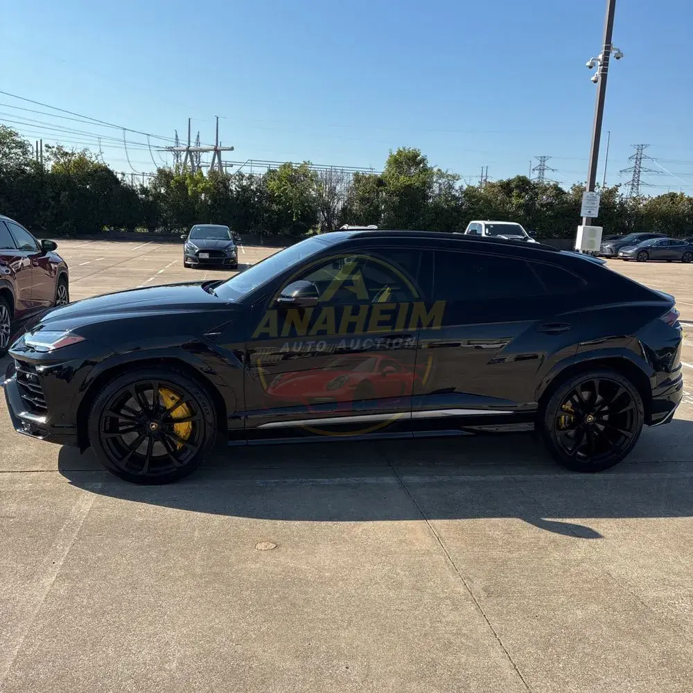 2019 Lamborghini Urus Base