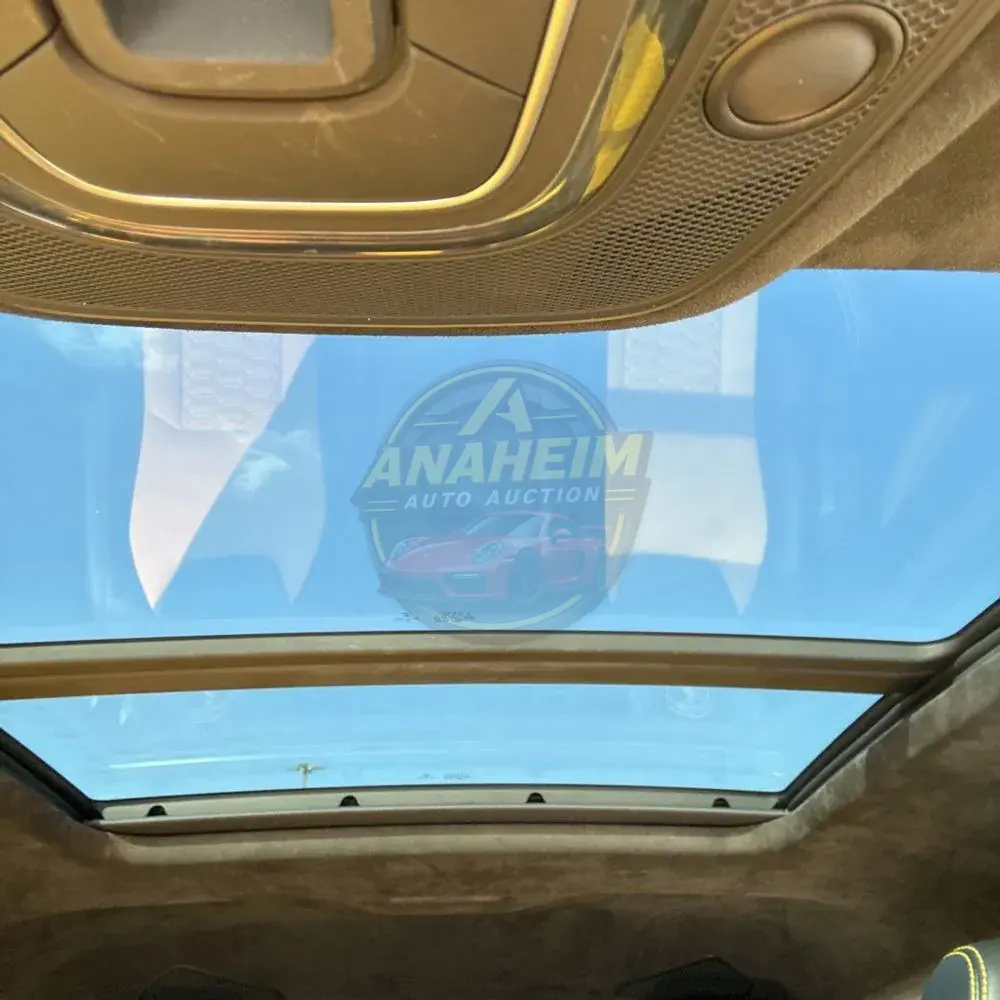 2019 Lamborghini Urus Base