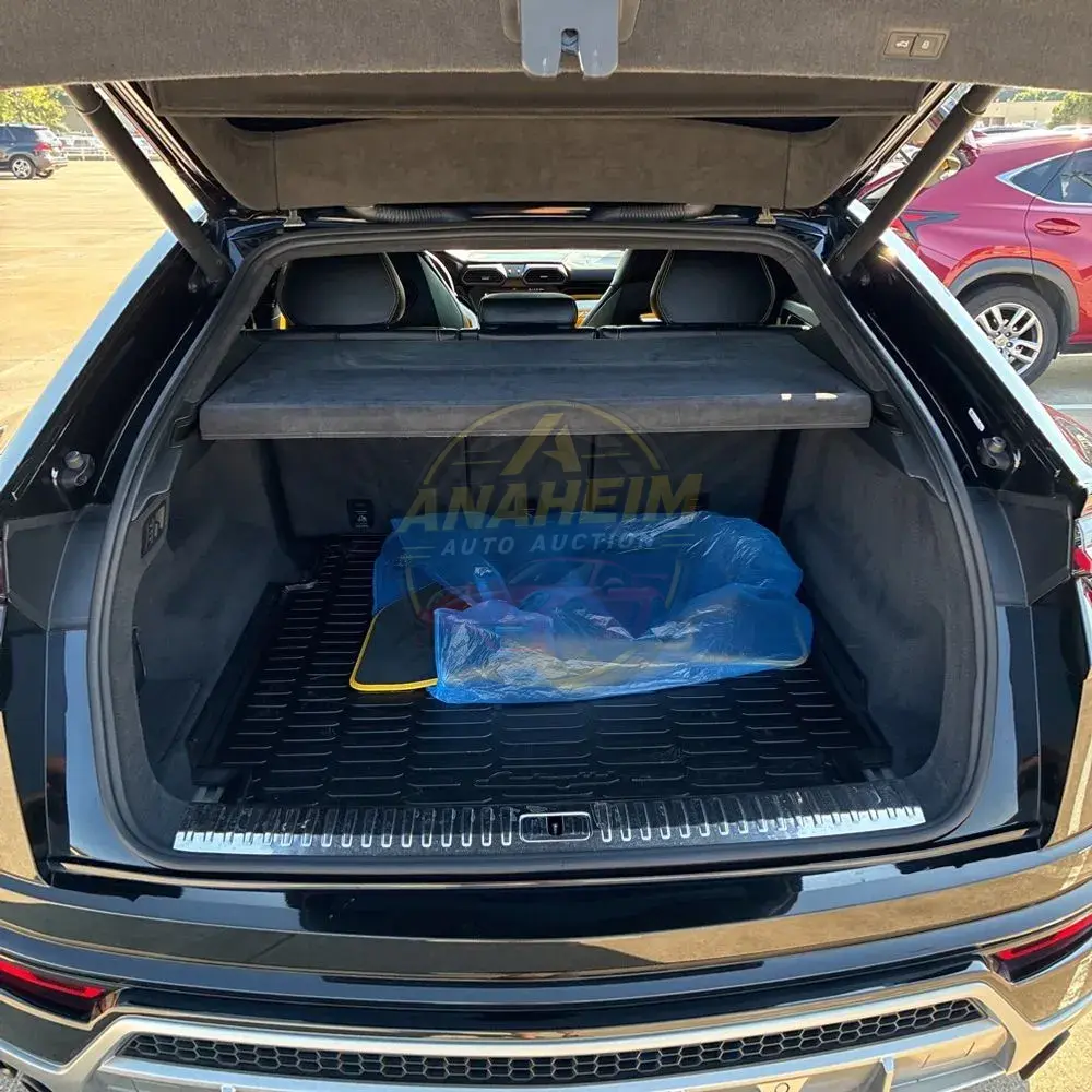 2019 Lamborghini Urus Base