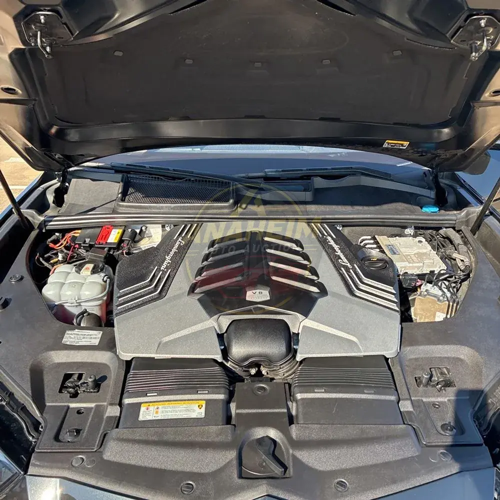 2019 Lamborghini Urus Base