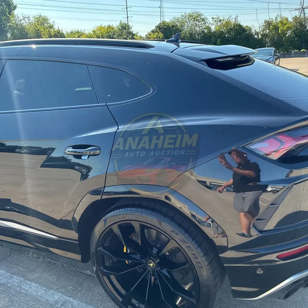 2019 Lamborghini Urus Base