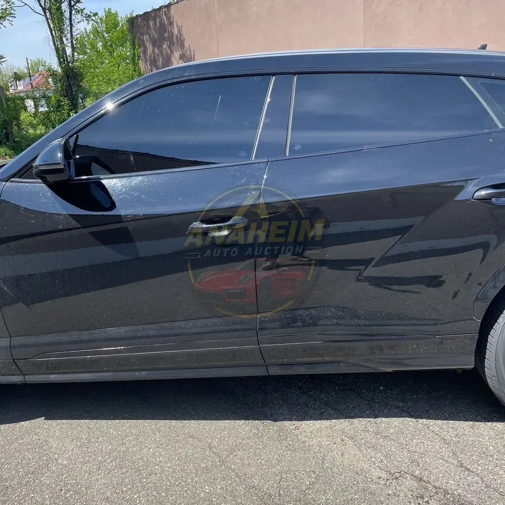 2020 Lamborghini Urus
