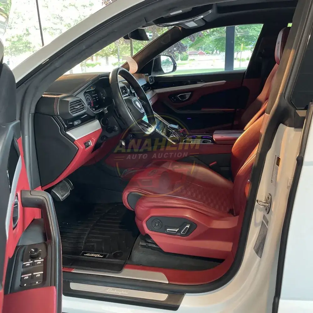 2019 Lamborghini Urus Base