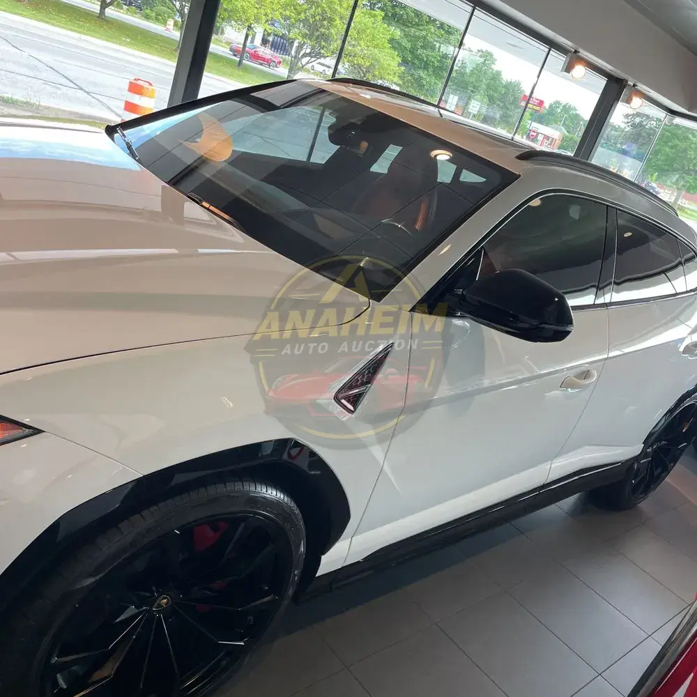 2019 Lamborghini Urus Base