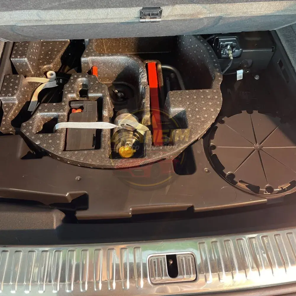 2019 Lamborghini Urus Base