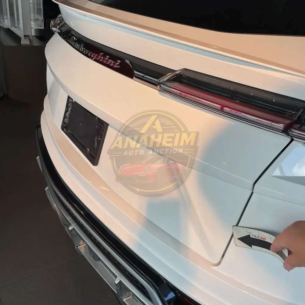 2019 Lamborghini Urus Base