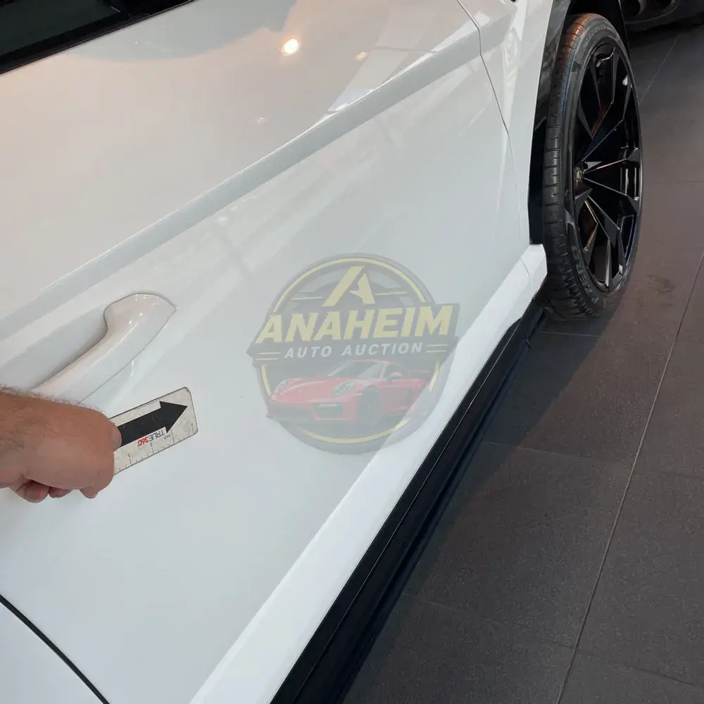2019 Lamborghini Urus Base