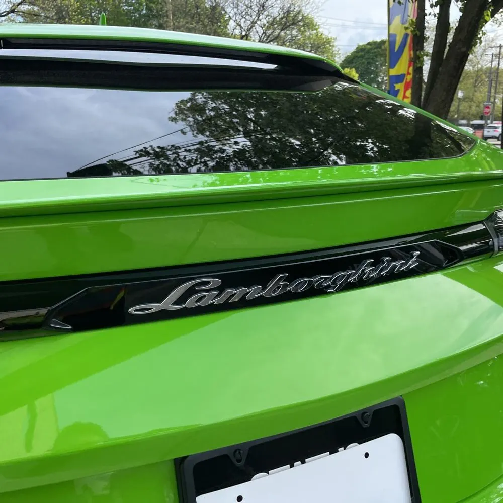 2024 Lamborghini Urus S